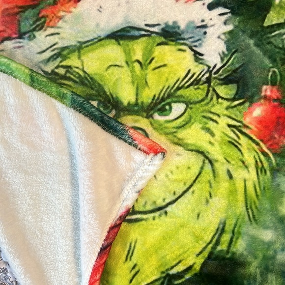 4x5 foot Grinch Blanket. Christmas blanket - Picture 2 of 3
